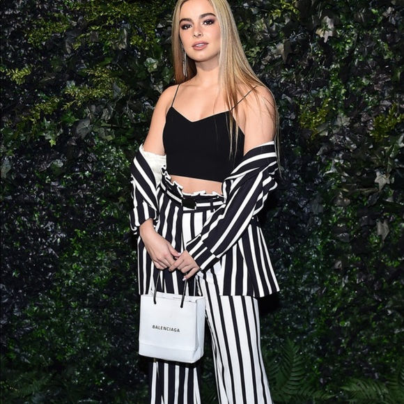 Alice + Olivia b/w striped pant with buckle - Picture 2 of 6
